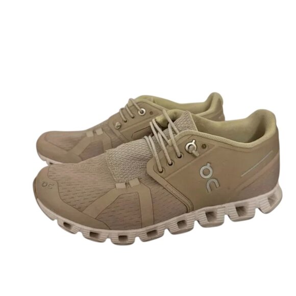 On Running Shoes - On Cloud 5 Running training slip on Shoe sneakers women's size 10